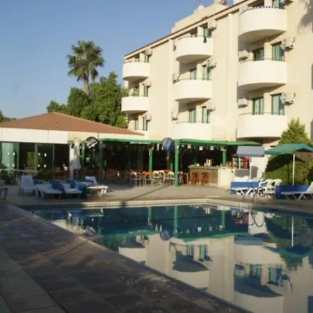 Aparthotel Mandalena Protaras